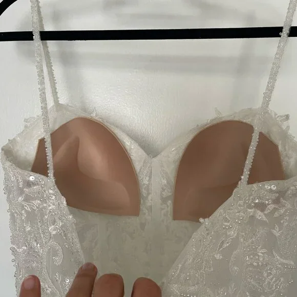 Enchanting by Mon Cheri Wedding Dress with Slit Size 6 A-line - Picture 5 of 10